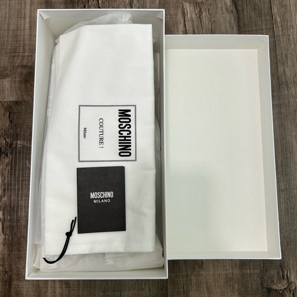 Moschino slides - Picture 6 of 9